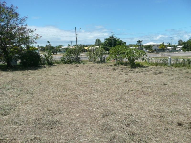27a Leichhardt Street, Bowen QLD 4805