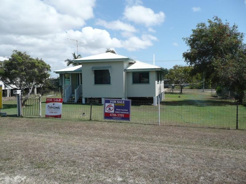 62 Livingstone Street, Bowen QLD 4805