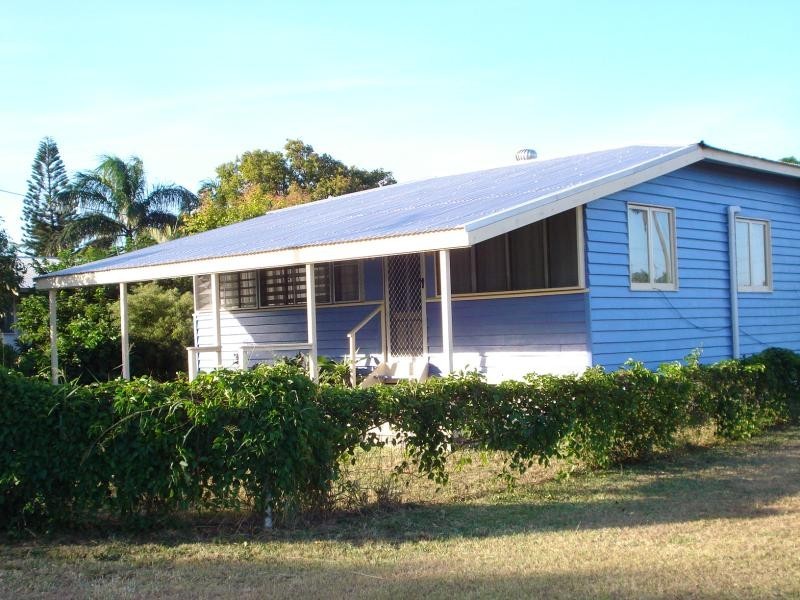 24 Creek Street, Bowen QLD 4805