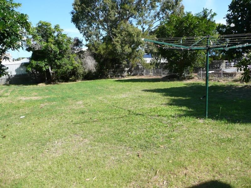33 Gordon Street, Bowen QLD 4805
