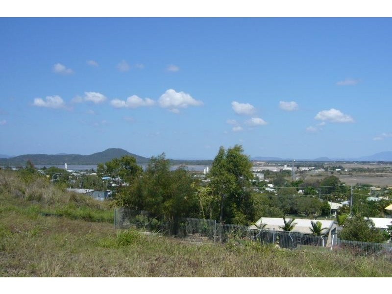 13 Pilcher Place, Bowen QLD 4805