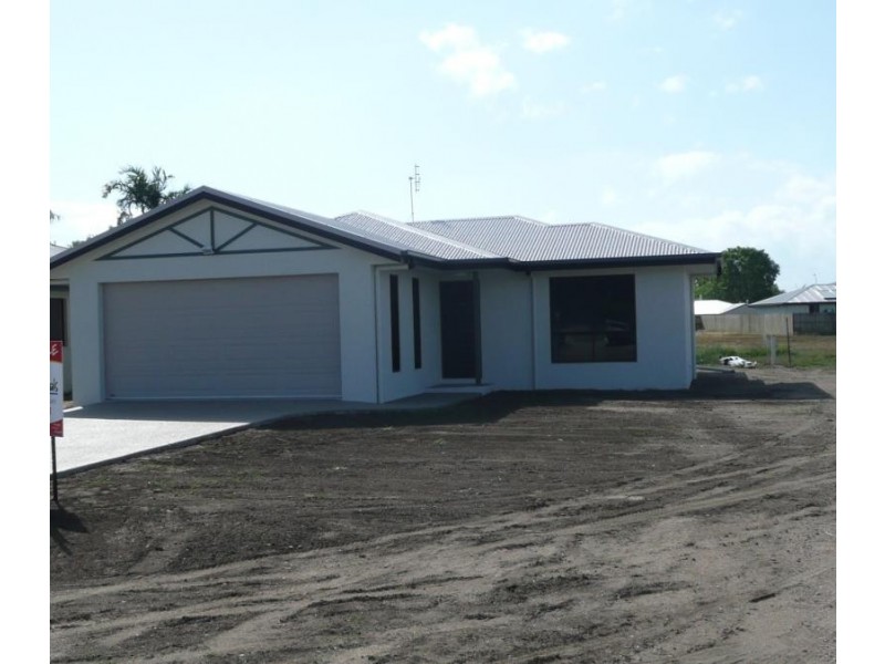 3 Lexington Court, Bowen QLD 4805