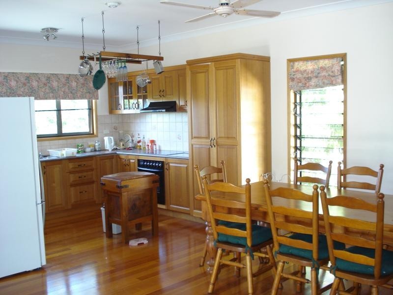 48 Gloucester Avenue Avenue, Airlie Beach QLD 4802