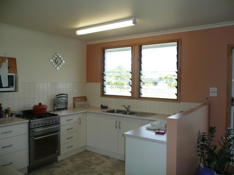 24 Pantall Street, Bowen QLD 4805