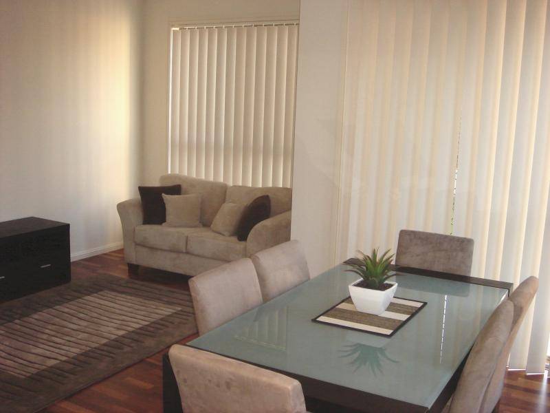 1 Checkley Court, Ermington NSW 2115