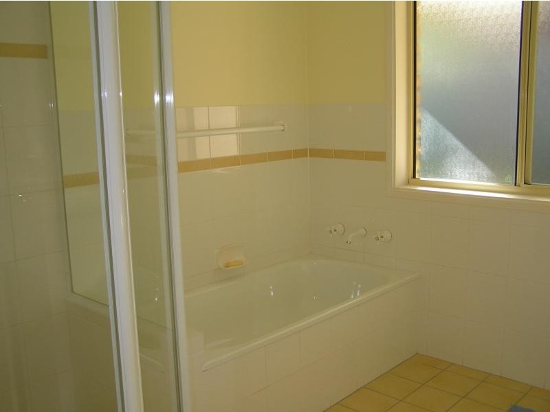 74 Hollingsworth Crescent, Callala Bay NSW 2540