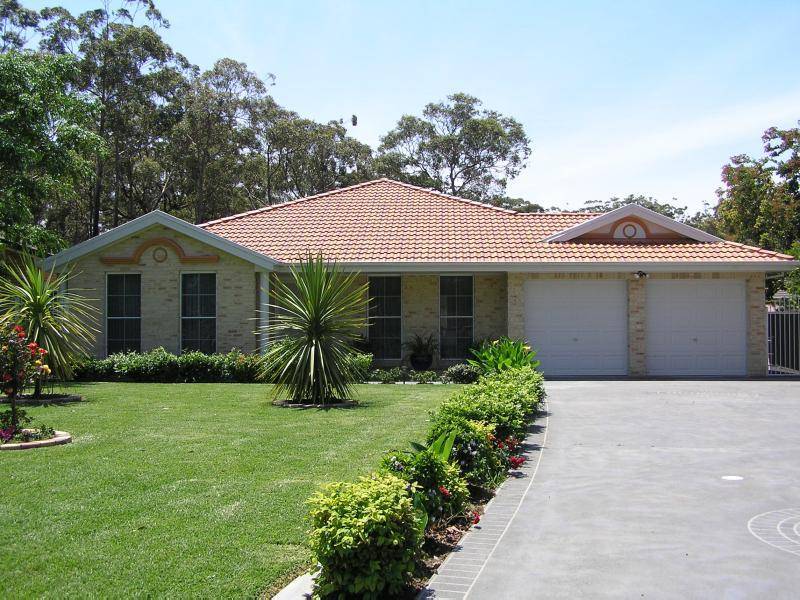 50 Hollingsworth Crescent, Callala Bay NSW 2540
