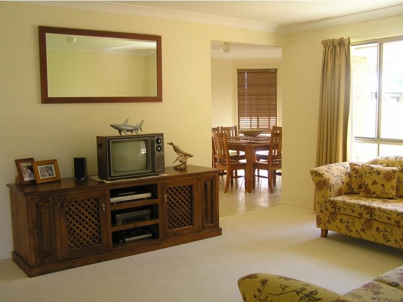 8 Mckane Close, Callala Bay NSW 2540