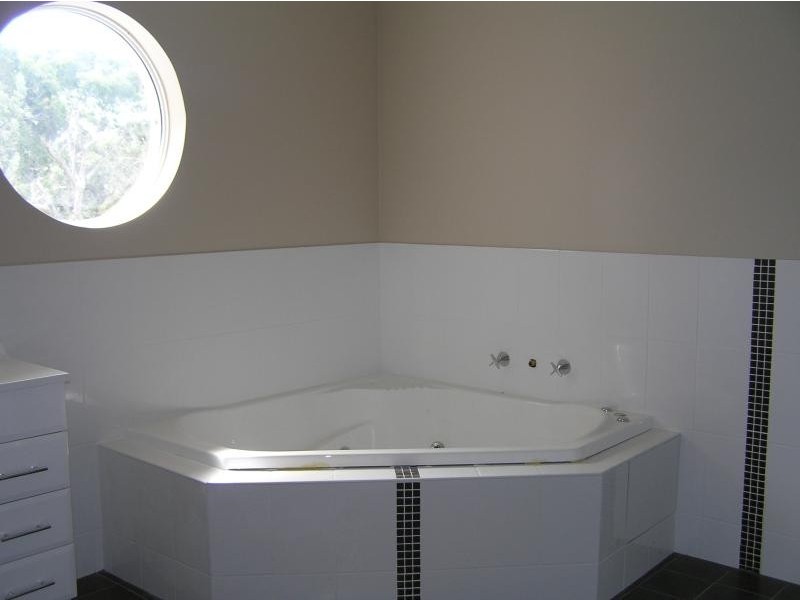 11 Sandlewood Cove, Callala Beach NSW 2540