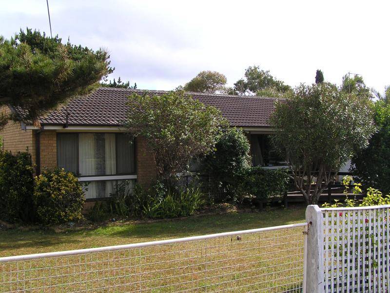 97 Prince Edward Avenue, Culburra Beach NSW 2540