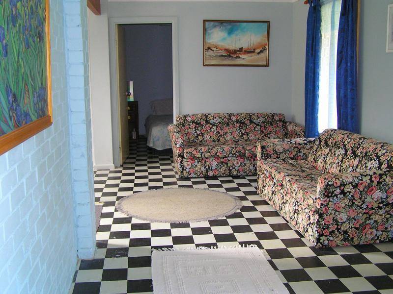 9 Farrant Avenue, Culburra Beach NSW 2540