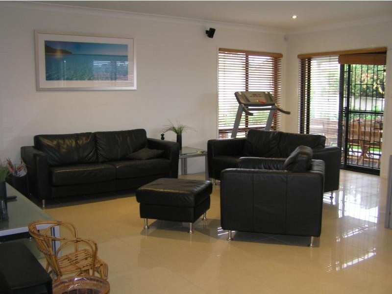 8 Barden Close Close, Callala Bay NSW 2540