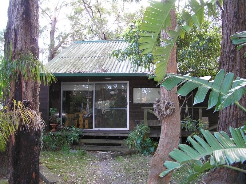 19 Catherine Street, Myola NSW 2540