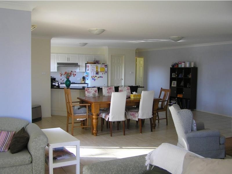 18 Barden Close, Callala Bay NSW 2540
