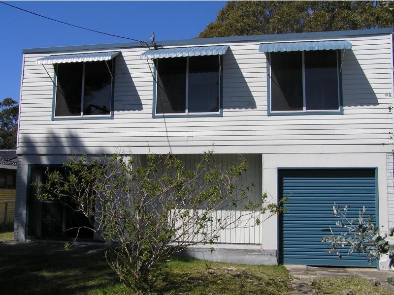 100 Watts Road, Callala Beach NSW 2540