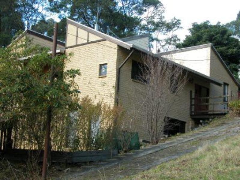 5 Glenbrook Road, Warburton VIC 3799