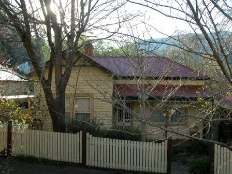 20 Park Road, Warburton VIC 3799