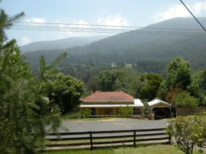 13 Park Road, Warburton VIC 3799
