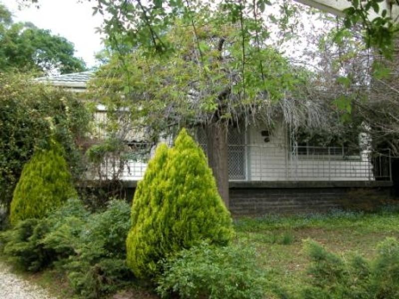15 Clarke Avenue, Warburton VIC 3799