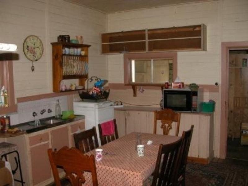 4 Lloyds Road, Powelltown VIC 3797