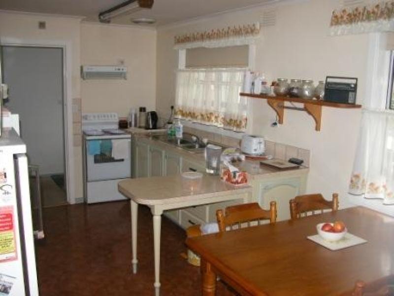 16 Rupert Road, East Warburton VIC 3799