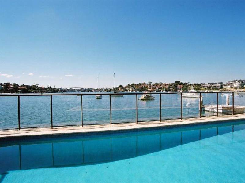 28/12-16 Walton Crescent, Abbotsford NSW 2046