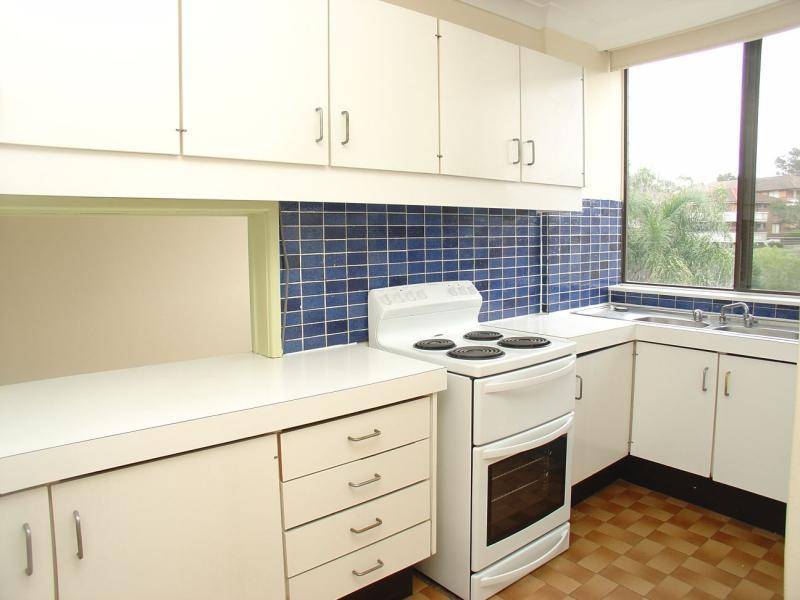 28/12-16 Walton Crescent, Abbotsford NSW 2046