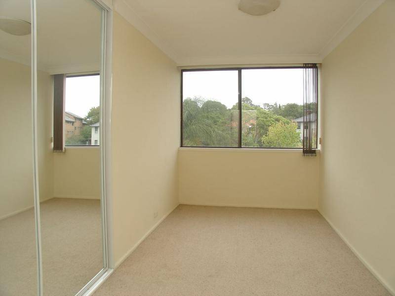 28/12-16 Walton Crescent, Abbotsford NSW 2046