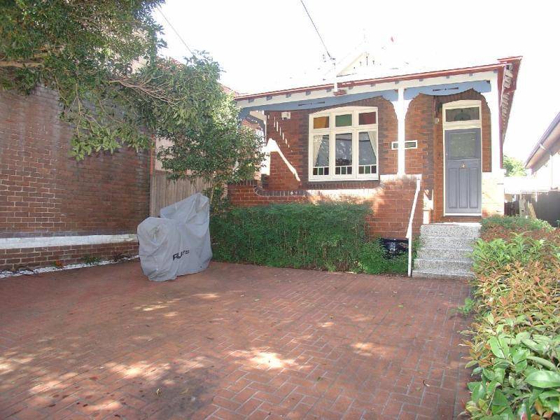 213 Lyons Road, Russell Lea NSW 2046