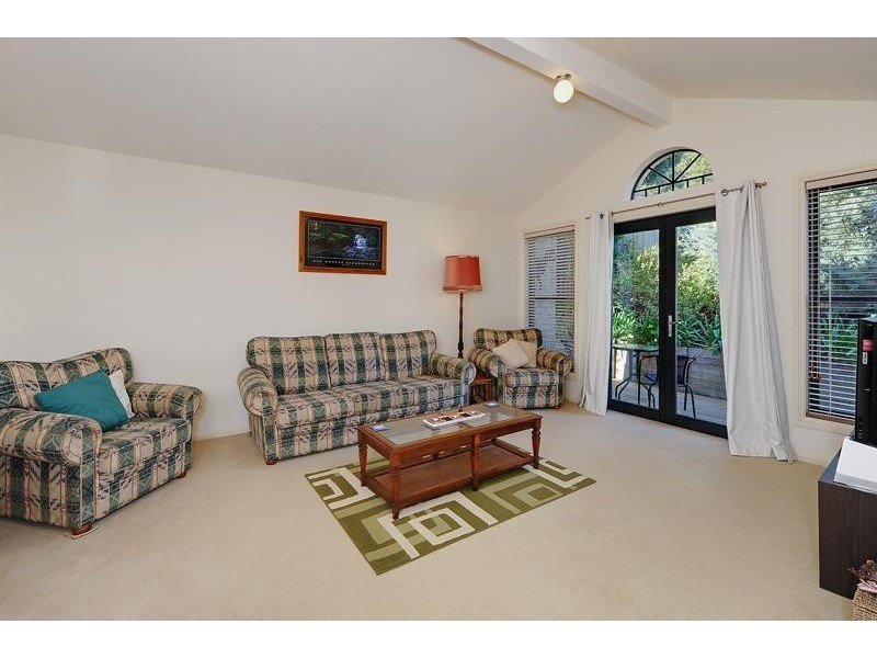 2 Lonsdale Avenue, Berowra Heights NSW 2082