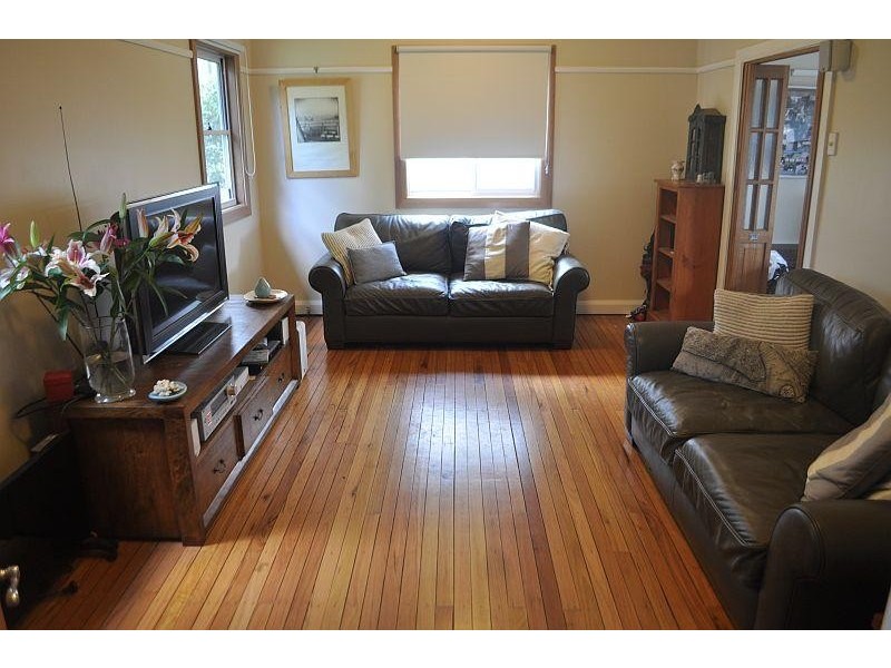 25 Brisbane Avenue, Mount Kuring-gai NSW 2080