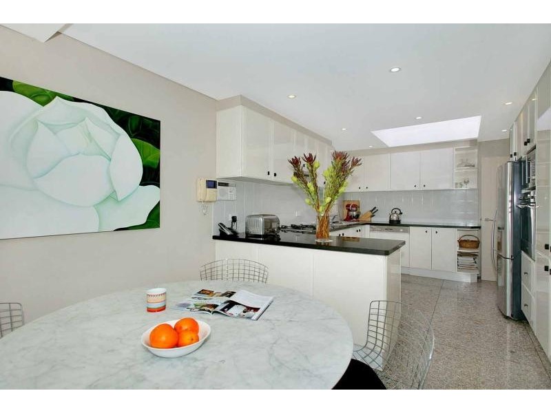 16 The Avenue  LINLEY POINT 2066, Linley Point NSW 2066