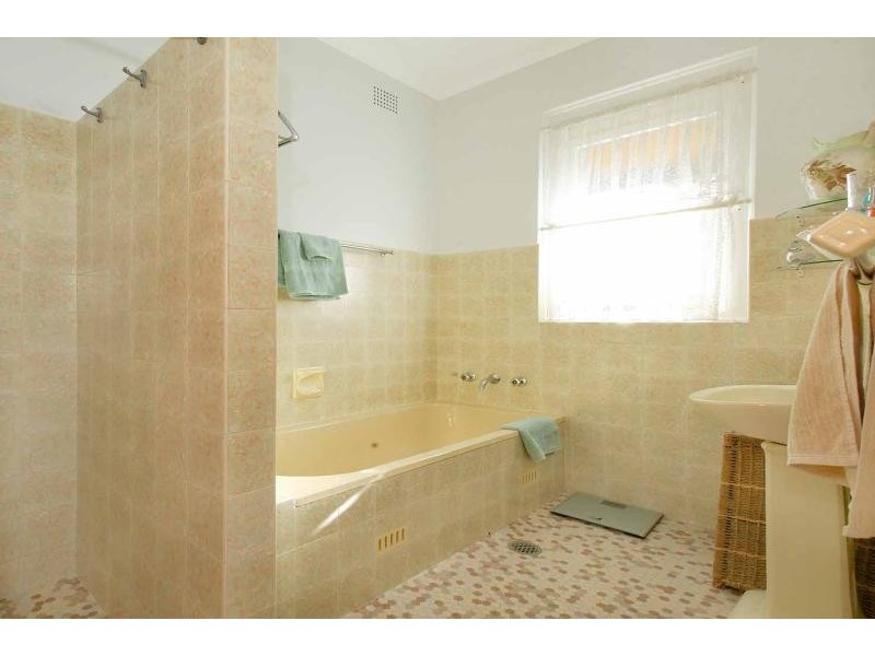 30 Swan Street, Gladesville NSW 2111