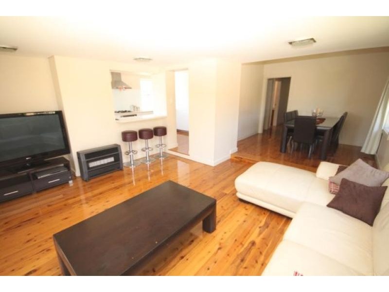 6 Leslie  Street ROSELANDS 2196, Roselands NSW 2196