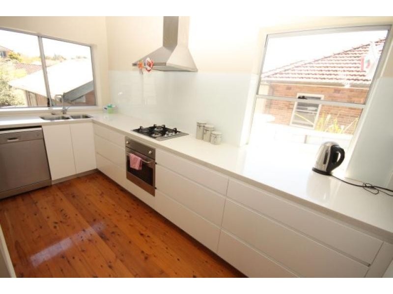 6 Leslie  Street ROSELANDS 2196, Roselands NSW 2196