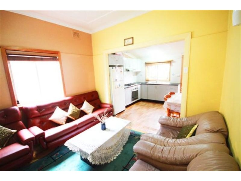 28 Renown Avenue WILEY PARK 2195, Wiley Park NSW 2195