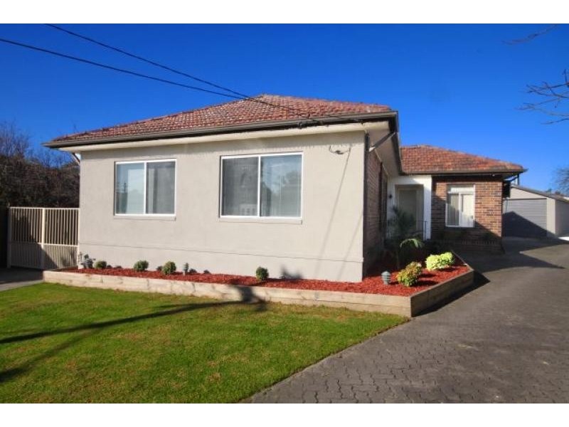 2 Gunyah Crescent ROSELANDS 2196, Roselands NSW 2196