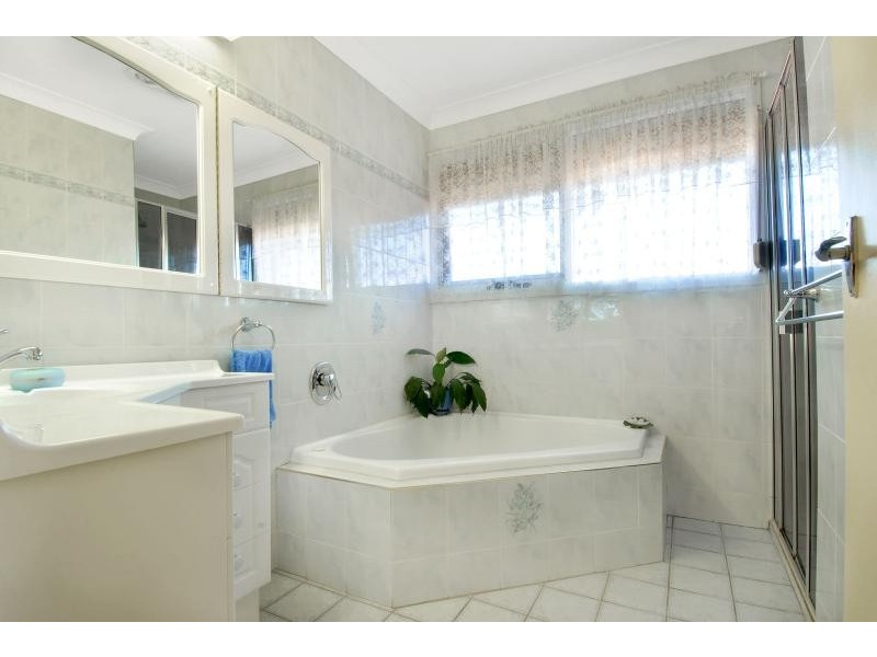 5 Euclid Street WINSTON HILLS 2153, Winston Hills NSW 2153