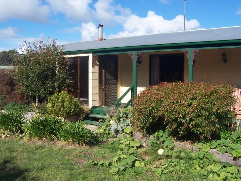 24 Crichton  Crescent VENUS BAY 3956, Venus Bay VIC 3956