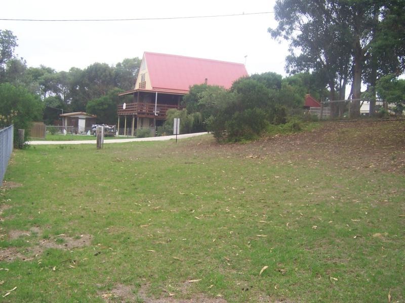 12 Jenkins Street VENUS BAY 3956, Venus Bay VIC 3956