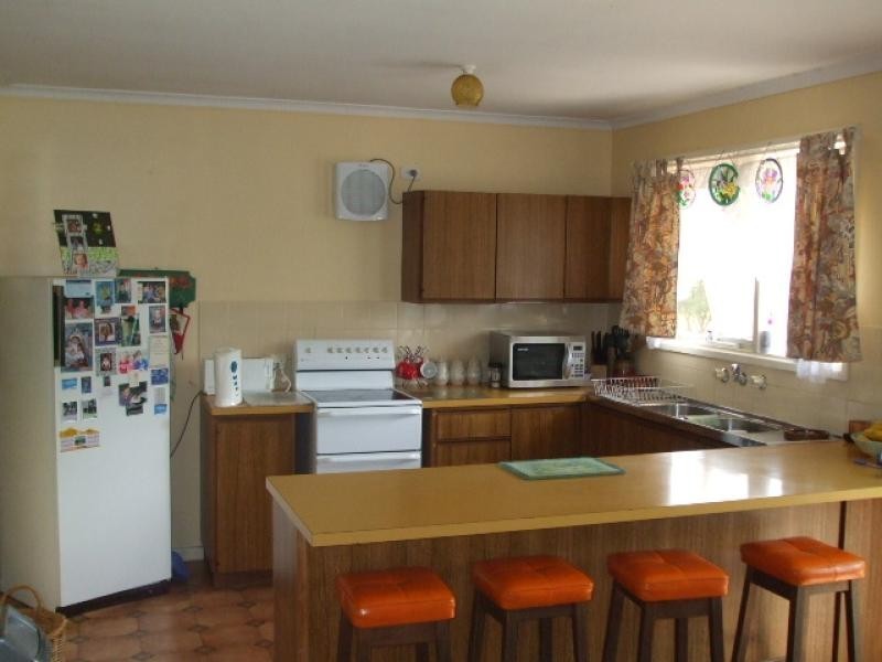 3 Newton Long Drive CLARE 5453, Clare SA 5453