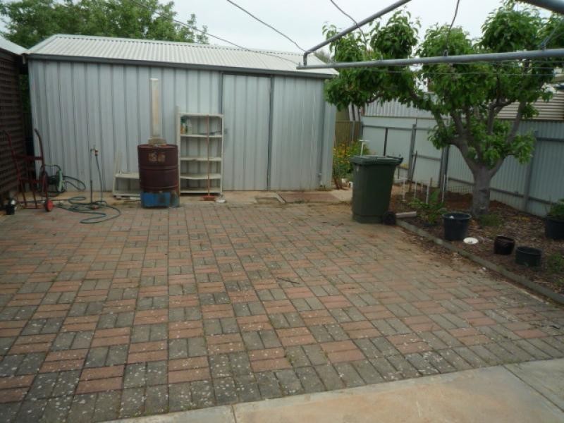 1 Sara Street RIVERTON 5412, Riverton SA 5412