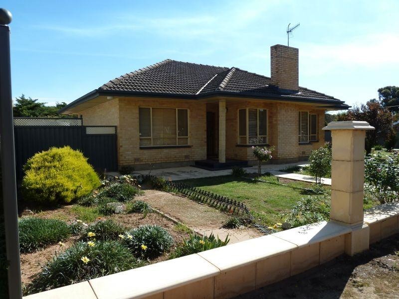 2 Young  Street BURRA 5417, Burra SA 5417