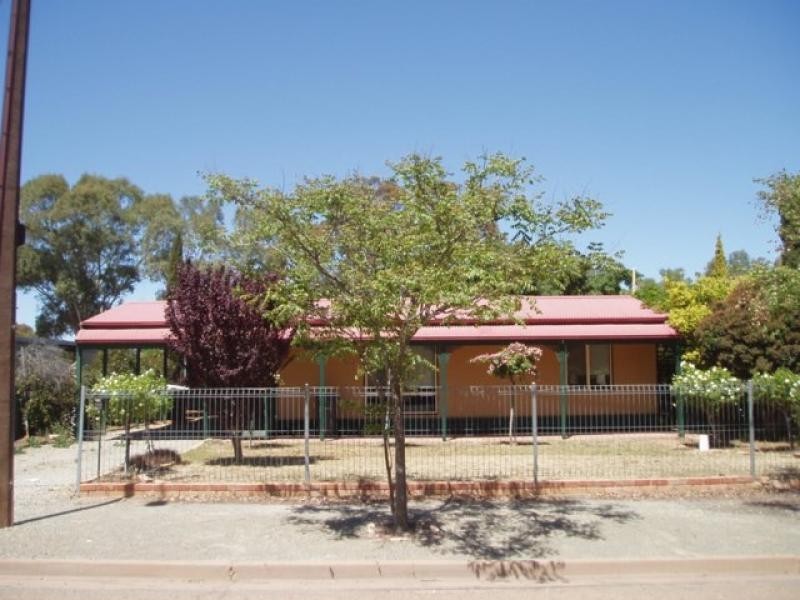54 South Terrace JAMESTOWN 5491, Jamestown SA 5491