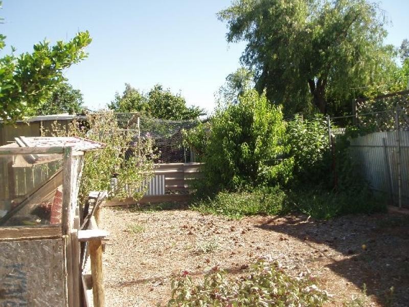 8 Collins Street JAMESTOWN 5491, Jamestown SA 5491