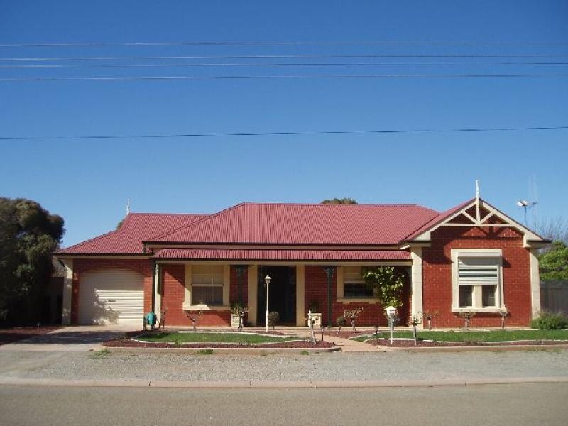 37 Clifton Road JAMESTOWN 5491, Jamestown SA 5491