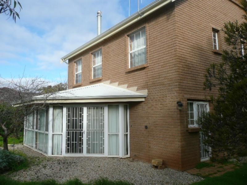 5 Cockburn  Road JAMESTOWN 5491, Jamestown SA 5491