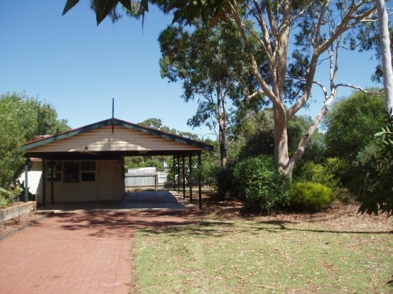 28 Clifton Road JAMESTOWN 5491, Jamestown SA 5491