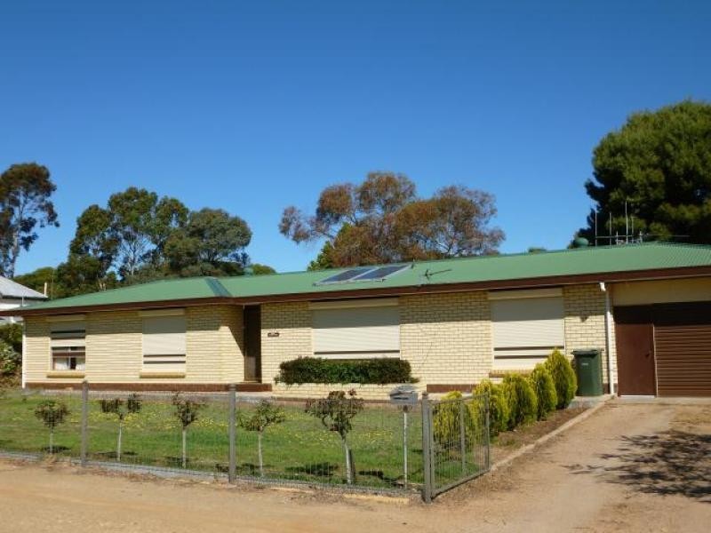 8 Dutton Street JAMESTOWN 5491, Jamestown SA 5491
