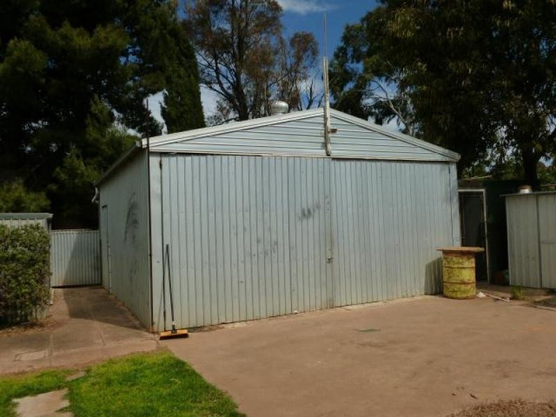 8 Dutton Street JAMESTOWN 5491, Jamestown SA 5491